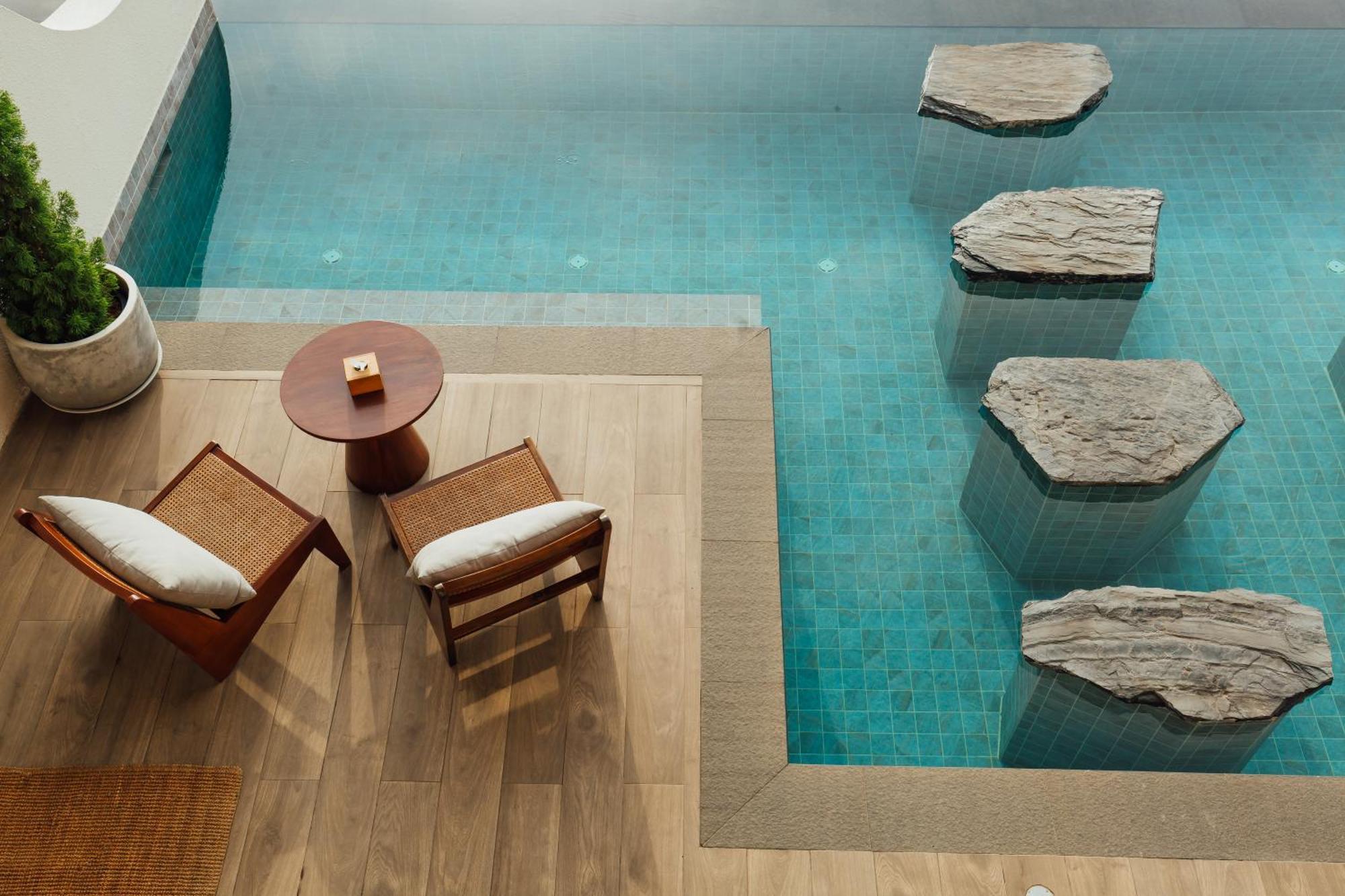 Tasana Bar And Luxury Resort Ко Ларн Екстериор снимка